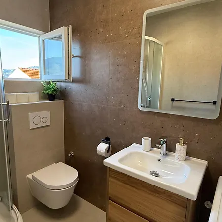 Διαμέρισμα Olive *